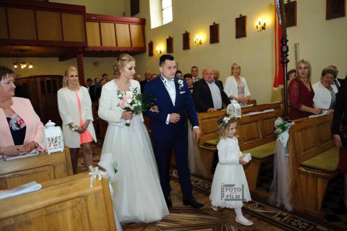 karolina-i-piotr-22 Fotografia ślubna, fotografia plener, wesele, ślub, Brzeg Dolny, fotoprofilm.pl